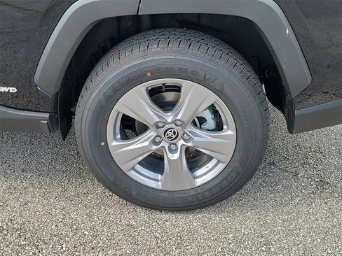 New 2025 Toyota RAV4 XLE image 5