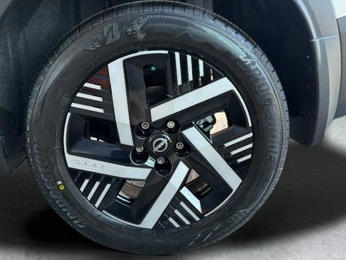 New 2026 Nissan Kicks SV w/ Charging Package FWD image 27