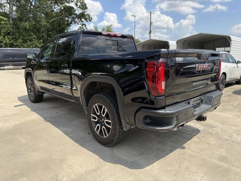 Used 2025 GMC Sierra 1500 AT4 w/ Technology Package AWD/4WD image 19