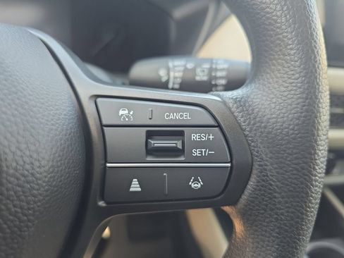 New 2026 Honda HR-V LX image 25