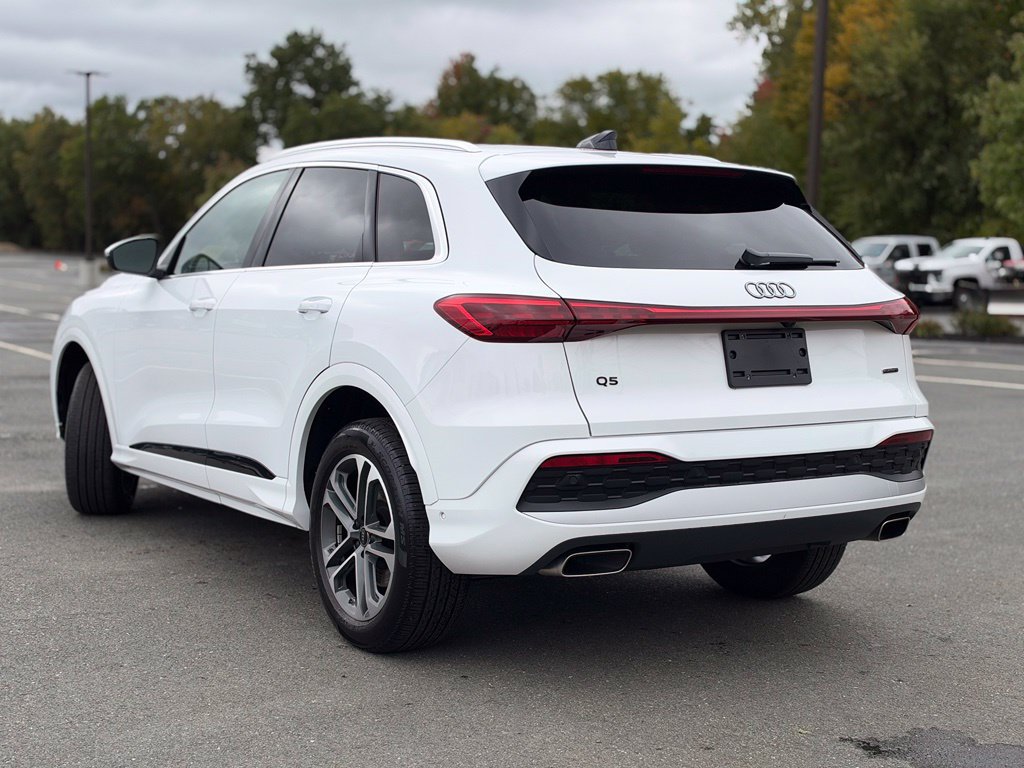 Used 2025 Audi Q5 Premium w/ Convenience Package AWD/4WD image 4