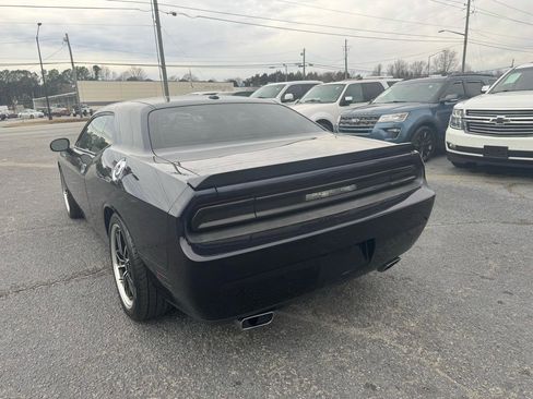 Used 2012 Dodge Challenger R/T image 5