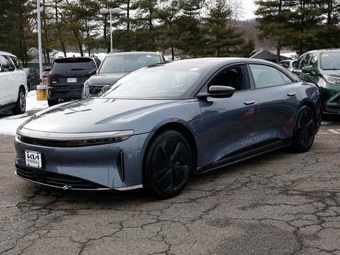 Used 2024 Lucid Air Touring image 9