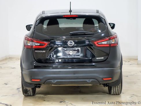 Used 2022 Nissan Rogue Sport S FWD image 7