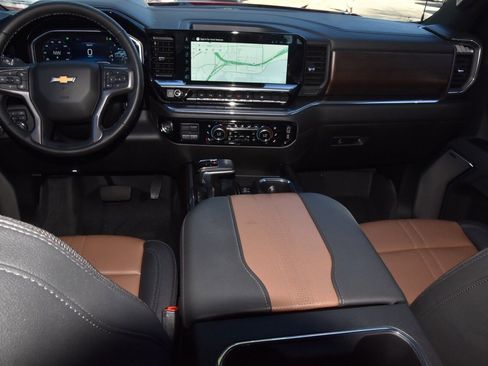 Used 2025 Chevrolet Silverado 1500 High Country w/ High Country Premium Package image 16