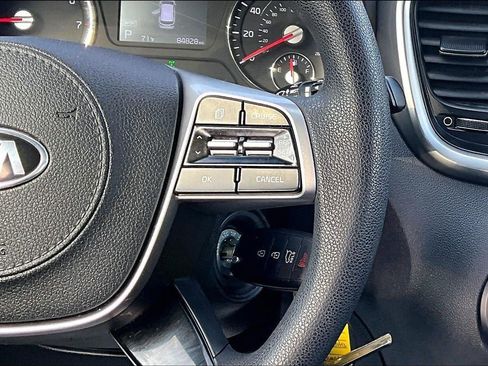Used 2019 Kia Sorento AWD image 18