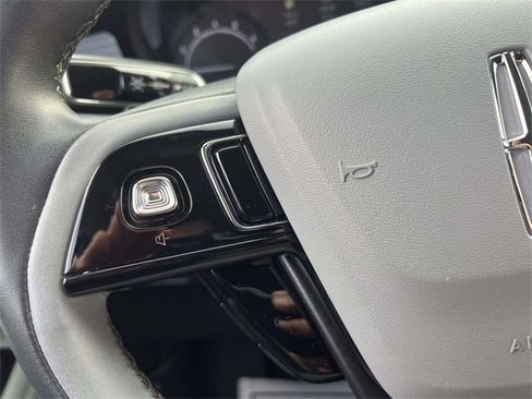 Certified 2022 Lincoln Corsair AWD w/ Equipment Group 101A image 28