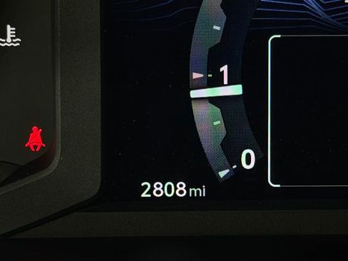 Used 2025 Toyota Tacoma SR5 image 15