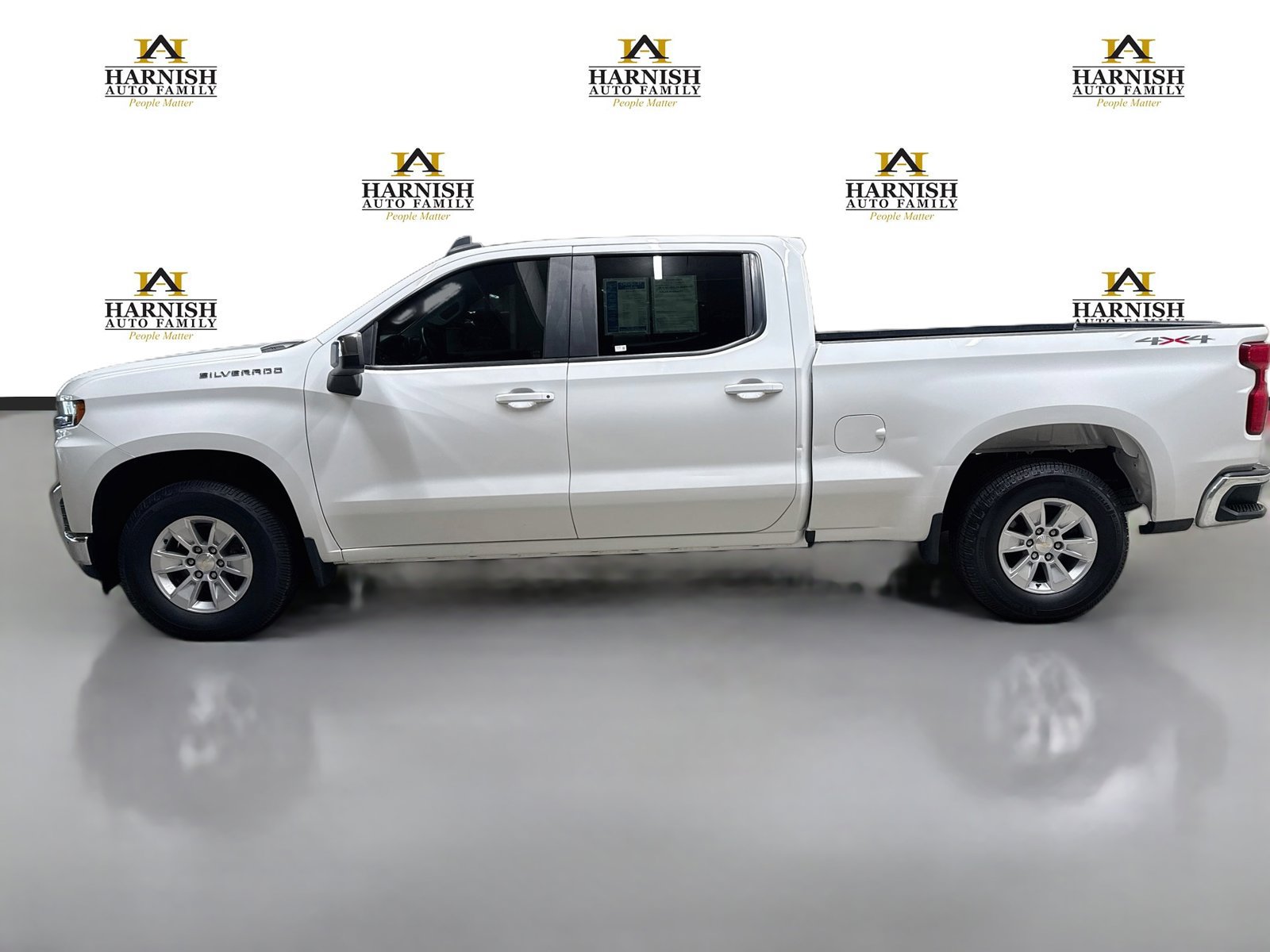Used 2020 Chevrolet Silverado 1500 LT w/ Trailering Package AWD/4WD image 9