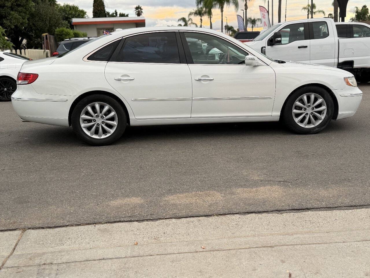 Used 2007 Hyundai Azera SE FWD image 4