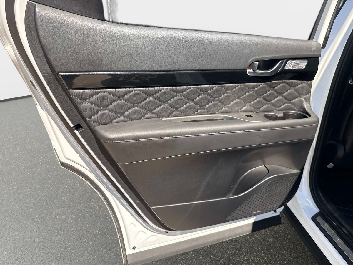 Used 2022 Hyundai Palisade Calligraphy FWD image 10