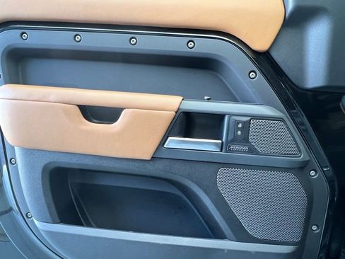 Used 2021 Land Rover Defender 110 X image 19