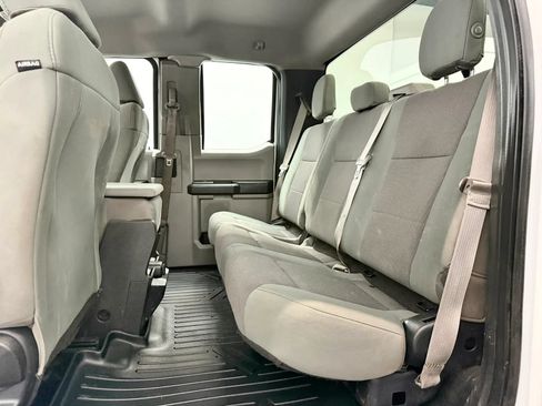 Used 2017 Ford F250 XL w/ Power Equipment Group AWD/4WD image 17