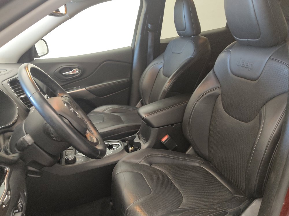 Used 2019 Jeep Cherokee Limited AWD/4WD image 17
