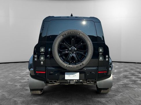 New 2026 Land Rover Defender 110 OCTA AWD/4WD image 4