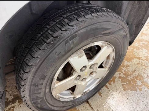 Used 2008 Chevrolet Equinox LS image 18