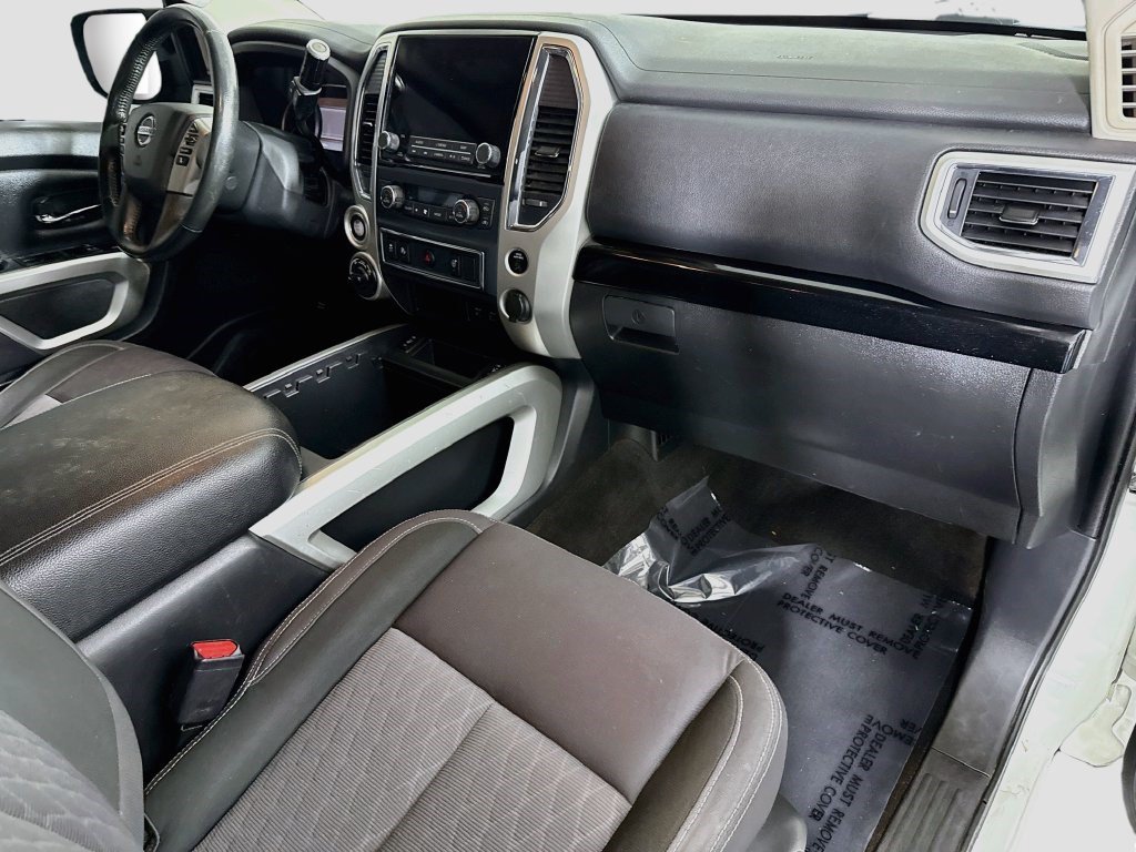 Used 2021 Nissan Titan SV w/ SV Convenience Package AWD/4WD image 28