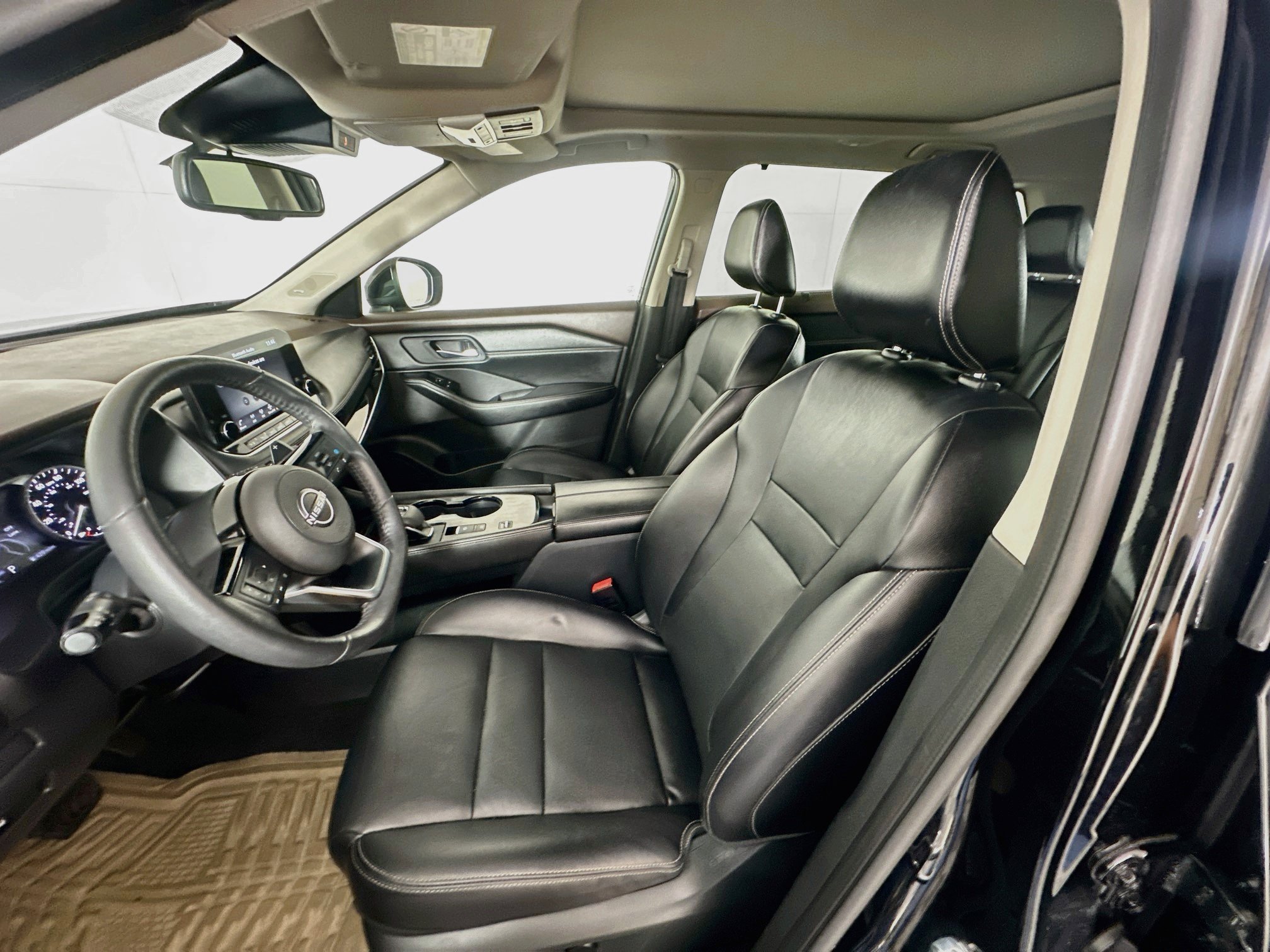 Used 2023 Nissan Rogue SL w/ SL Premium Package FWD image 13