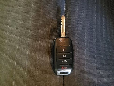 Used 2016 Kia Forte Koup EX image 32