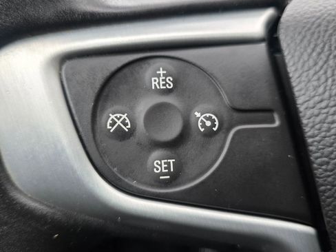 Used 2017 GMC Acadia SLE AWD/4WD image 18