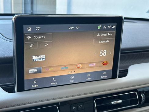 Used 2023 Lincoln Aviator Reserve w/ Equipment Group 201A RWD image 20