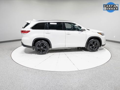 Used 2019 Toyota Highlander Limited image 34