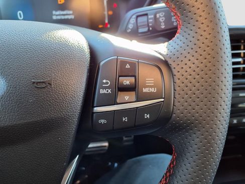 Used 2023 Ford Escape ST-Line w/ Tech Pack #1 AWD/4WD image 22