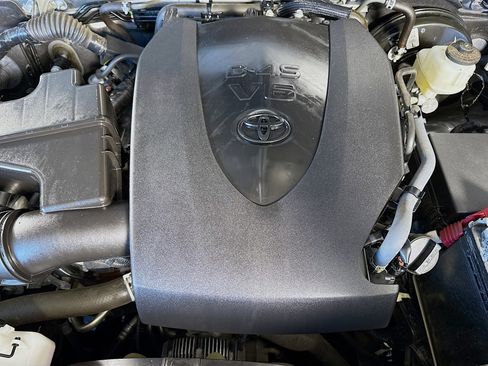 Used 2021 Toyota Tacoma SR image 38