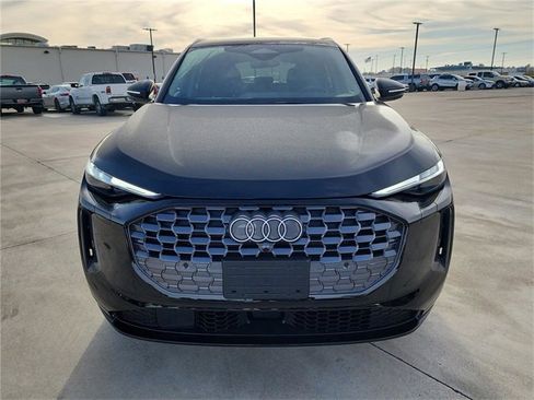 New 2025 Audi Q5 Premium Plus image 2