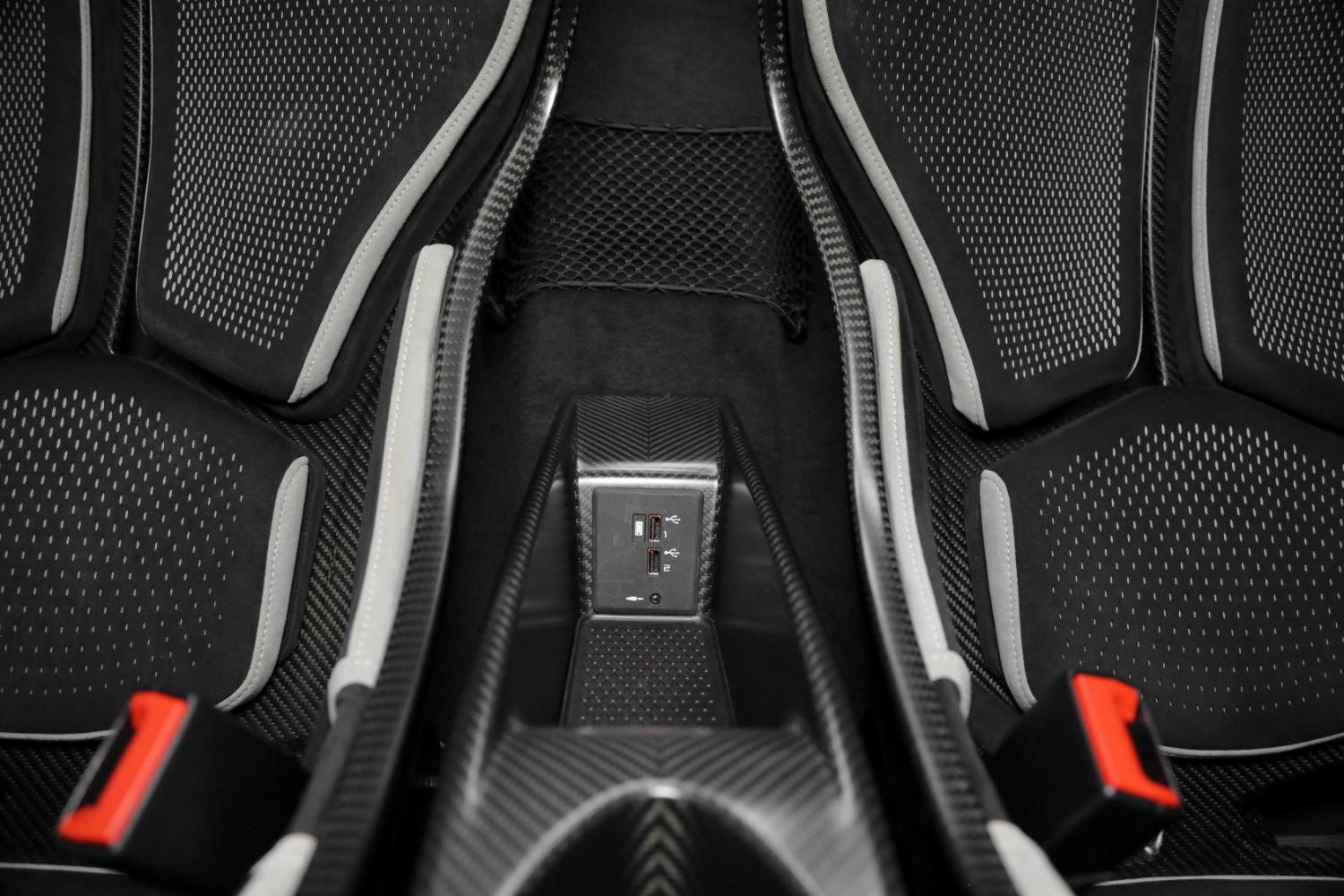 Used 2022 McLaren 765LT RWD image 42