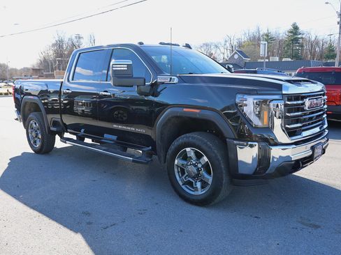 Used 2025 GMC Sierra 2500 SLT w/ SLT Premium Package image 8