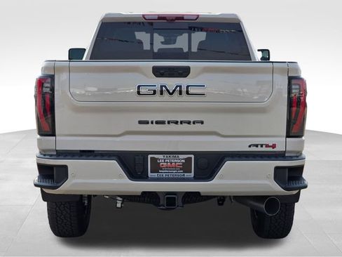 New 2026 GMC Sierra 2500 AT4 w/ AT4 Premium Plus Package AWD/4WD image 4