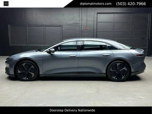 Used 2024 Lucid Air Touring AWD/4WD image 3