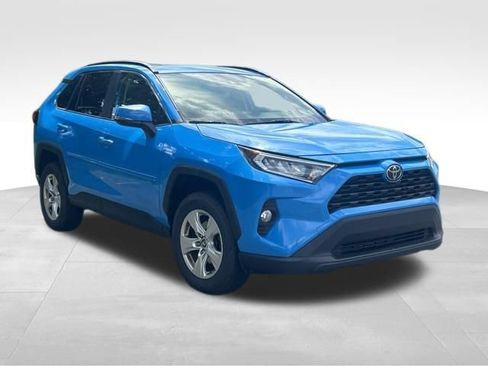 Used 2019 Toyota RAV4 XLE w/ All Weather Liner Package AWD/4WD image 7