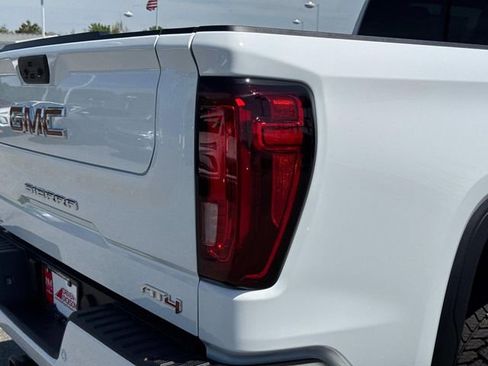New 2026 GMC Sierra 1500 AT4 image 12