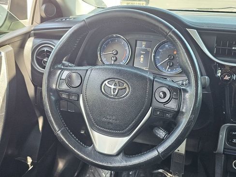 Used 2018 Toyota Corolla SE w/ Protection Package FWD image 30