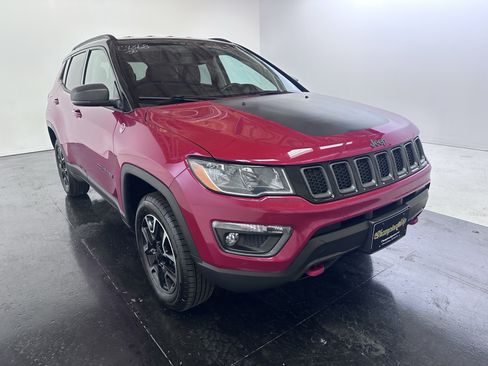 Used 2020 Jeep Compass Trailhawk AWD/4WD image 4