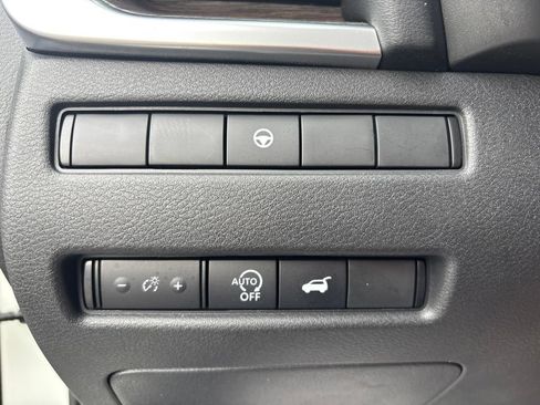 Certified 2024 Nissan Rogue Platinum AWD/4WD image 22