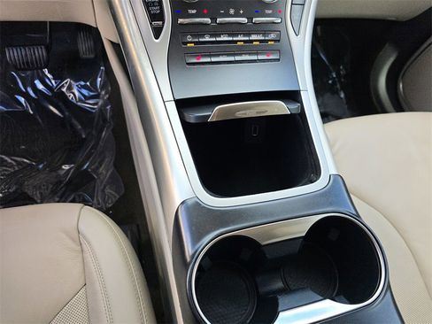 Used 2020 Lincoln Nautilus FWD w/ Equipment Group 101A image 32