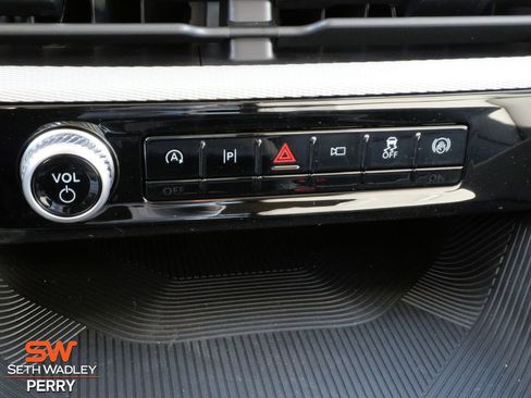 New 2026 Ford Explorer Active w/ Active Comfort Package image 23