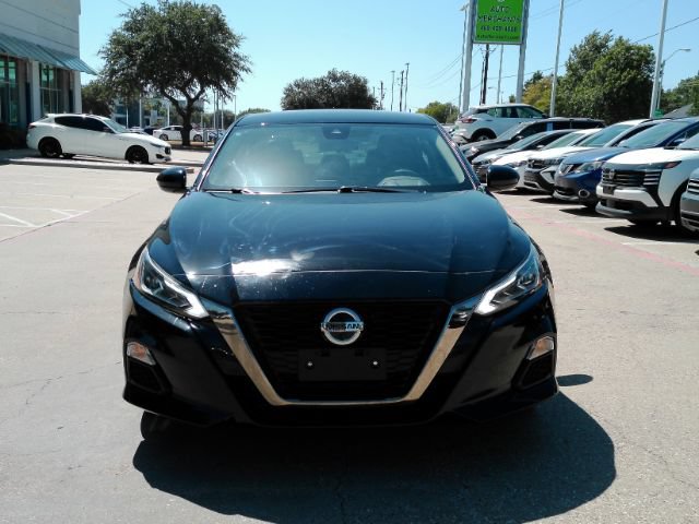 Used 2022 Nissan Altima 2.5 SR FWD image 2
