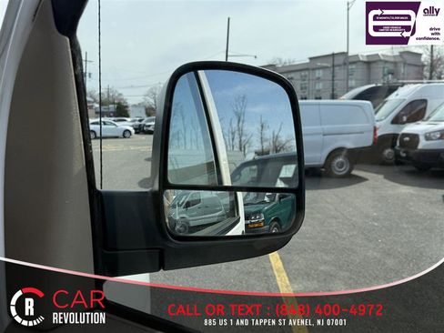 Used 2021 Chevrolet Express 3500 Extended w/ Driver Convenience Package RWD image 27