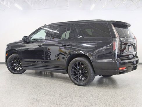 Used 2023 Cadillac Escalade Sport Platinum w/ LPO, ONYX Package image 9