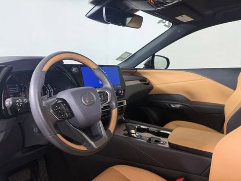 Certified 2024 Lexus RX 350 Premium w/ Accessory Package FWD image 4