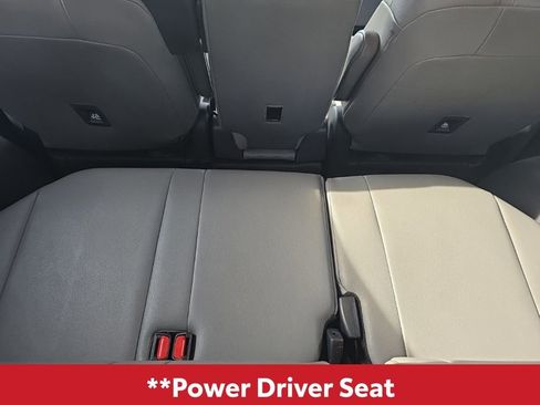 Used 2024 Toyota Sienna XLE image 16