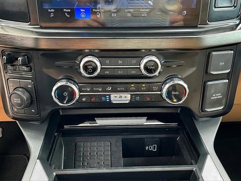 Certified 2024 Ford F250 Lariat w/ Chrome Package image 22