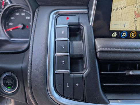 Used 2021 Chevrolet Tahoe Z71 w/ Rear Media and Nav Package image 22