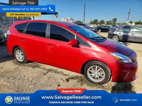 Used 2014 Toyota Prius V Two FWD image 5