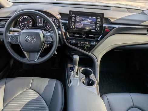 Used 2024 Toyota Camry SE FWD image 13