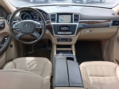 Used 2016 Mercedes-Benz GL 450 4MATIC image 24